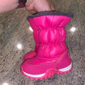 2️⃣9️⃣ Perfect winter boots with great grips, comfy and warm. HUGE DISCOUNT!